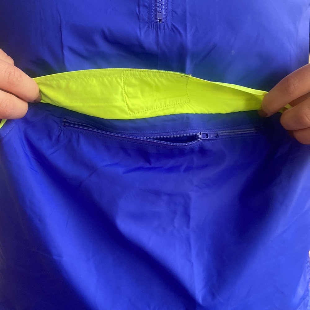 Womens wind breaker - Picture 3 of 4